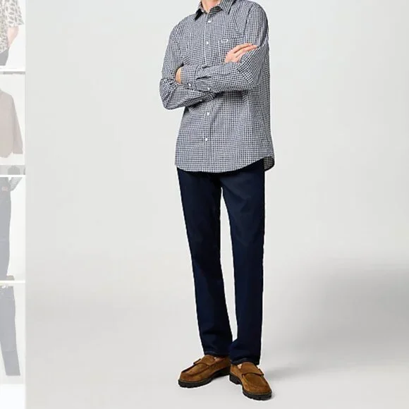 BRAND NEW Wrangler Dark Wash Low Stretch Straight Jean in W32 L32